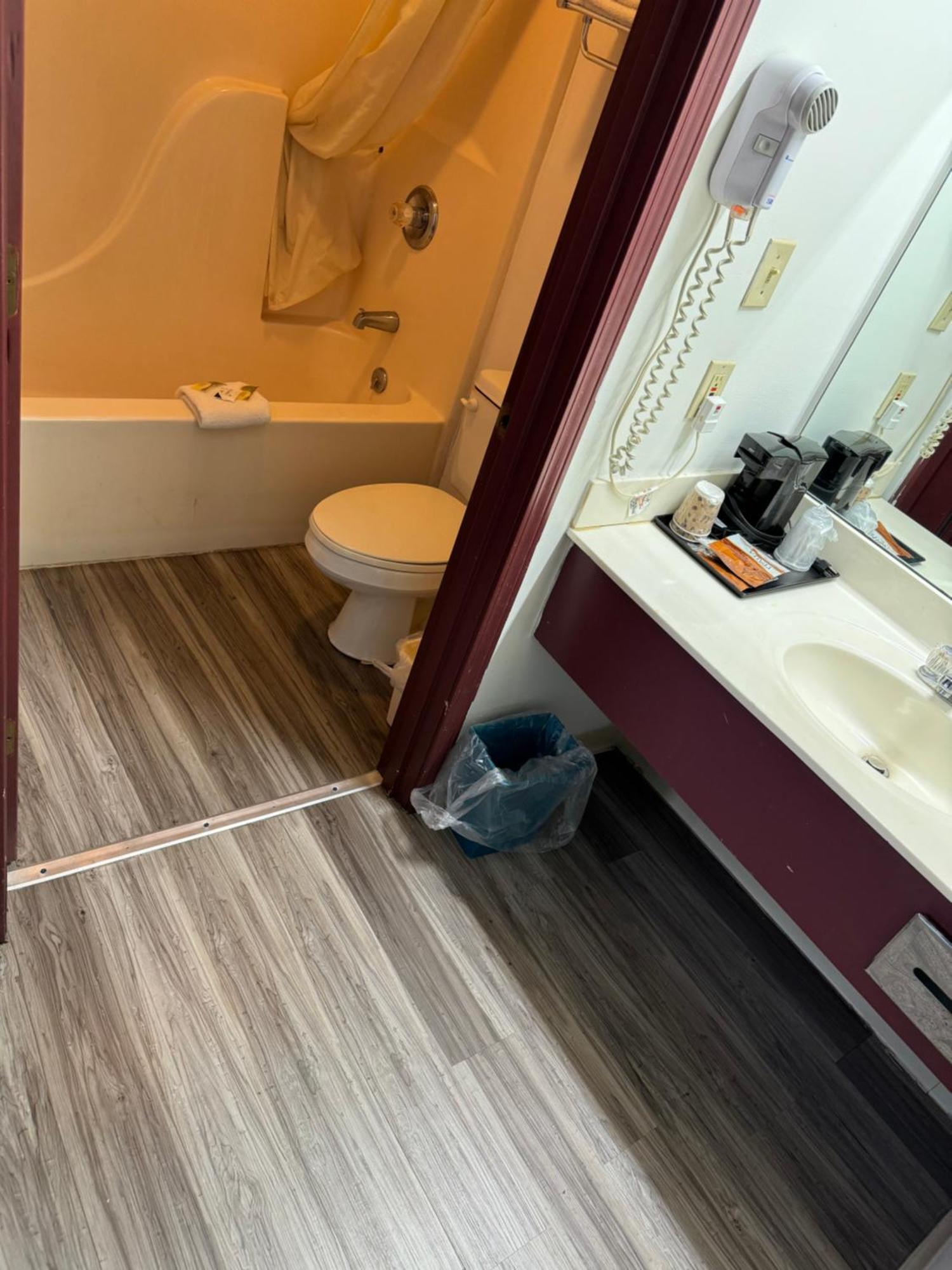 Royal Inn Albany エクステリア 写真